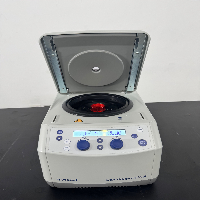 Eppendorf 5425R Refrigerated Centrifuge image 3
